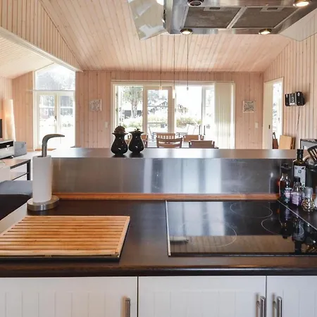 Three-bedroom Holiday In